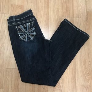 Cute jeans with a little pocket bling